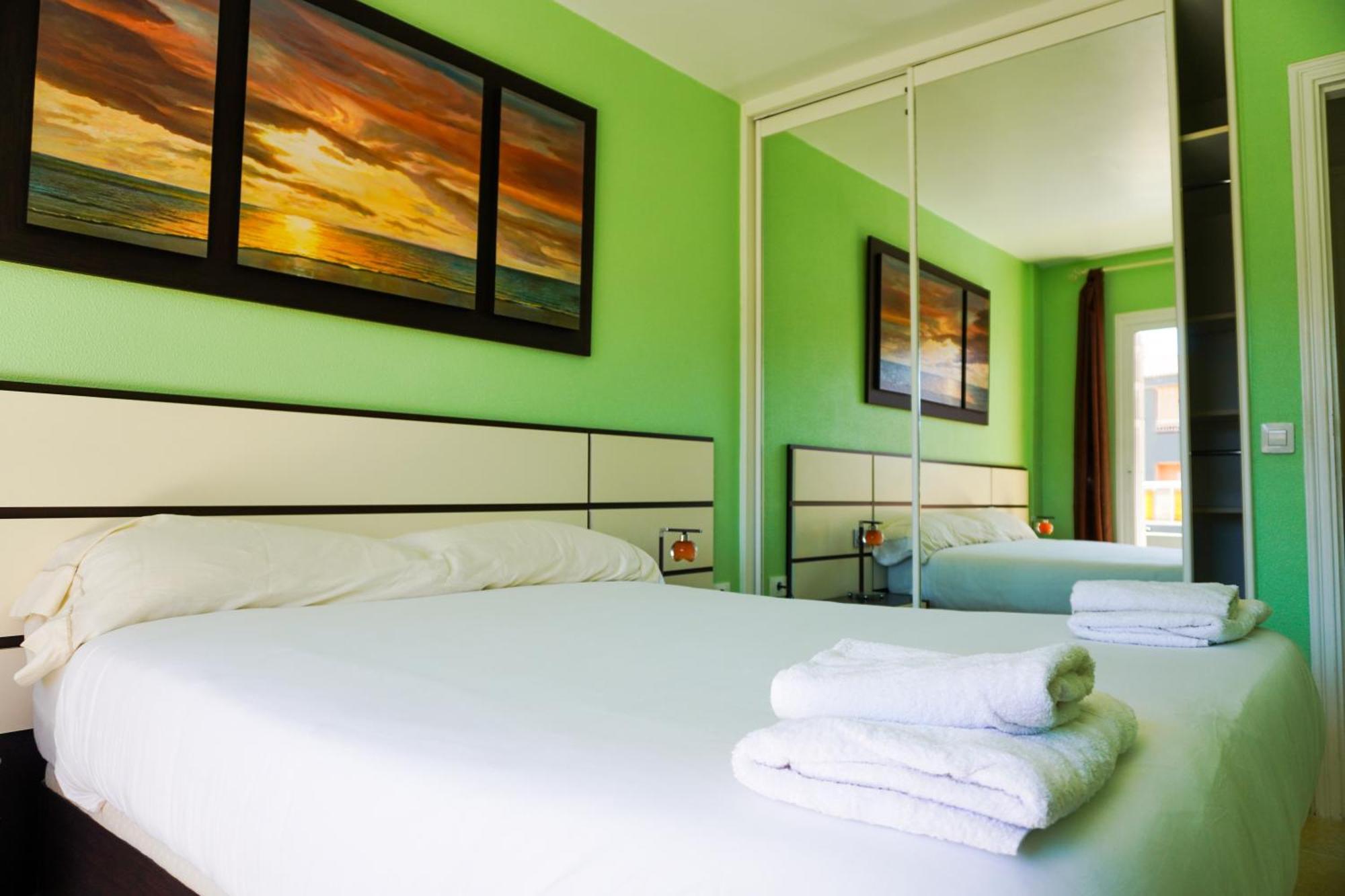 South Coast Apartment *